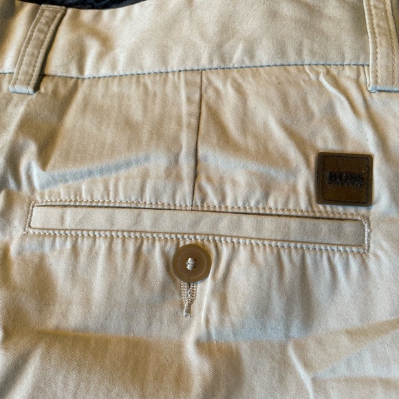 Great quality HUGO BOSS Women’s Beige / Tan shorts - Picture 4 of 7
